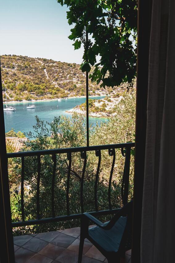 Fully Renovated One Bedroom Apartment With A Seaview - A Севід Екстер'єр фото